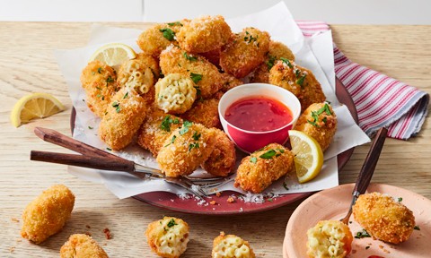 Mac and cheese croquettes