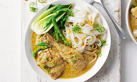 Slow cooker green chicken curry