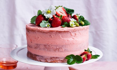 Strawberry Cake with Champagne Buttercream