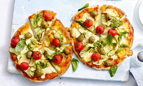 Zucchini, tomato and bocconcini pizza