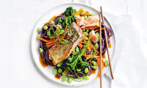 Teriyaki salmon with black rice noodles and green beans