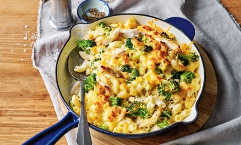 Chicken mac ’n’ cheese with broccoli and cauliflower