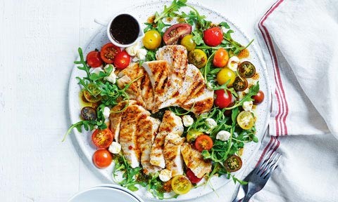 Caprese-style salad with chicken and balsamic dressing