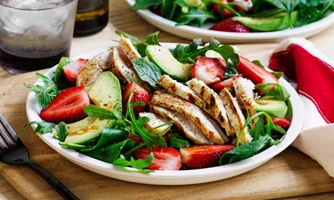 Easy chicken and strawberry salad