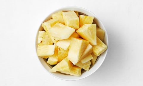 Chopped pineapples 