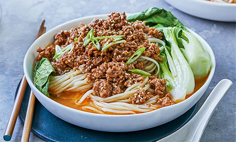 Sichuan style noodle soup with chicken mince