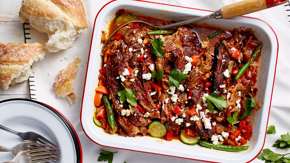 Braised tomato lamb chops with fetta