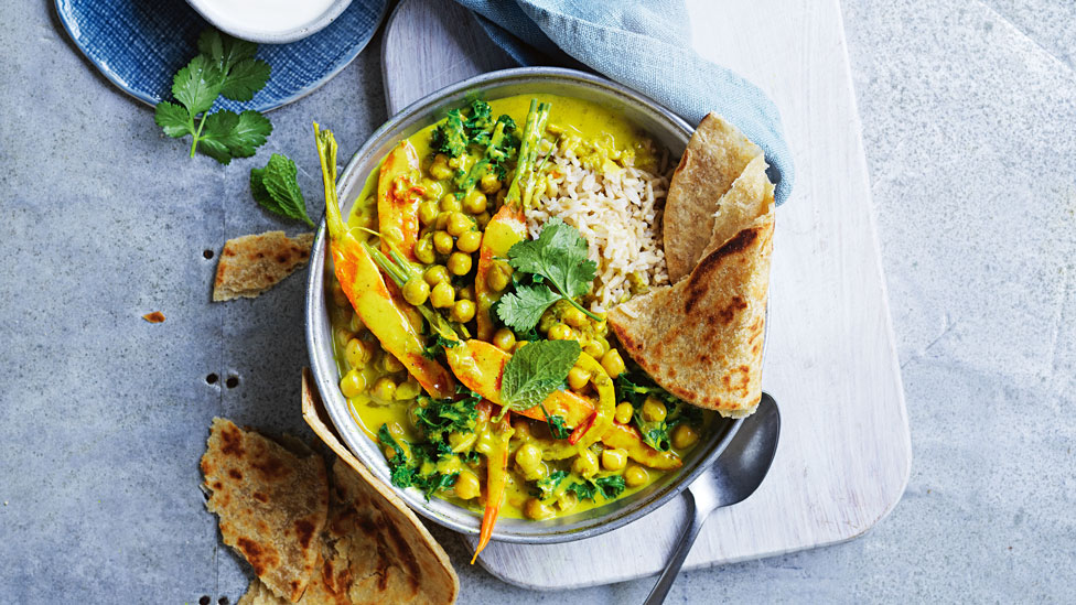 Chickpea, carrot and lemon curry with rice