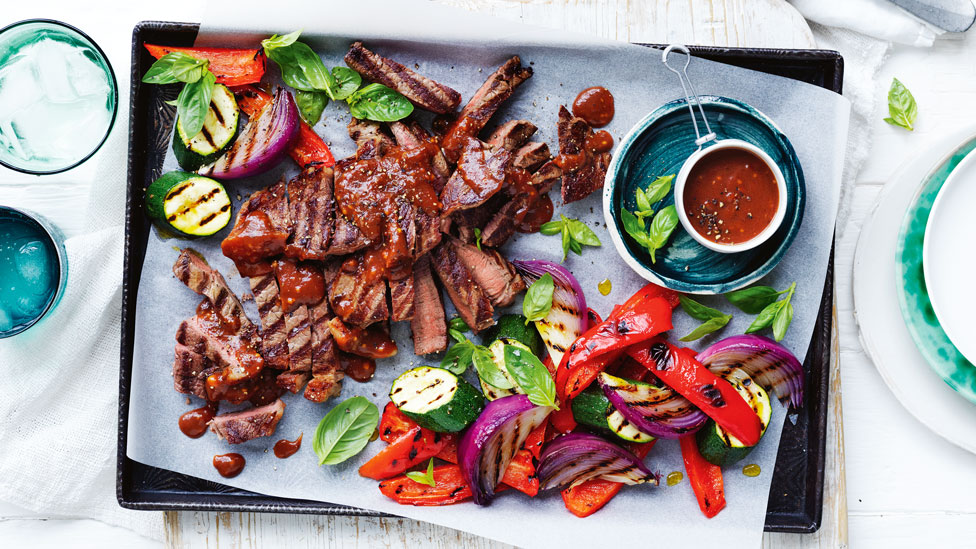 Curtis’ BBQ rump steak cut in wedges and veggies with mustard sauce