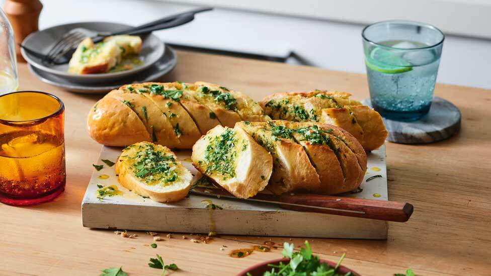 Air fryer garlic bread