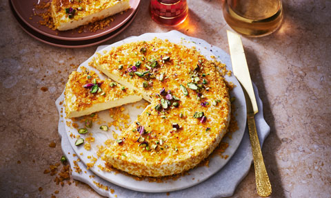 Creamy knafeh with sugar syrup