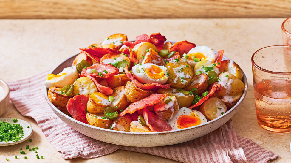 Bacon and potato salad with ranch dressing Bacon and potato salad with ranch dressing