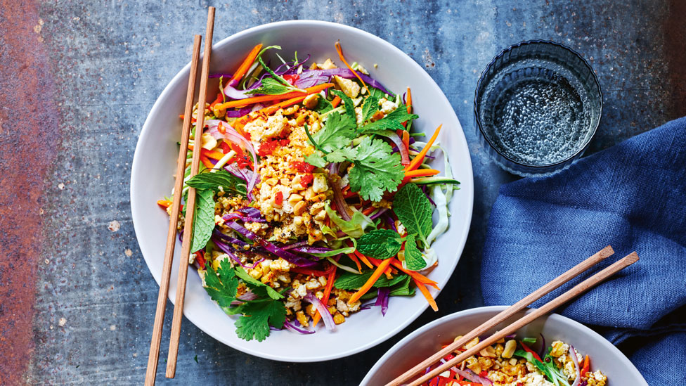 green bean and tofu salad with peanut dressing Crispy tofu salad with peanut-lime dressing