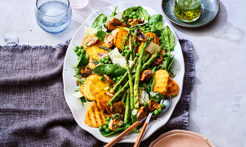 Mushroom and spring vegetable salad with crostini 