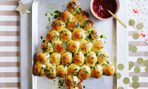 Cheesy pull-apart Christmas tree
