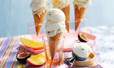 Easy mango ice cream