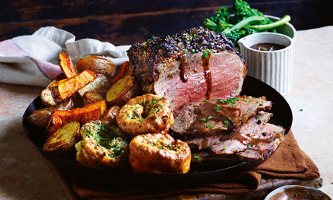 Peppered roast beef with chive Yorkshire puddings