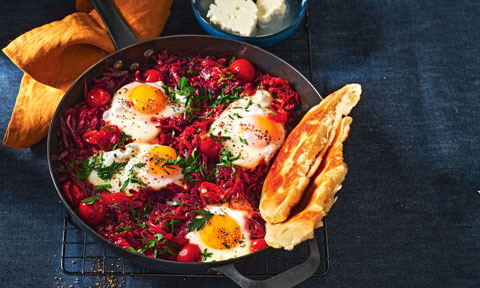 Beetroot shakshuka