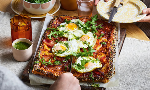 Egg and bacon tart