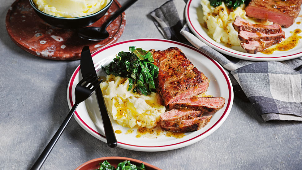 Scotch fillet steaks with mashed potatoes