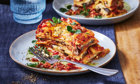 Eggplant and caramelised onion lasagne 