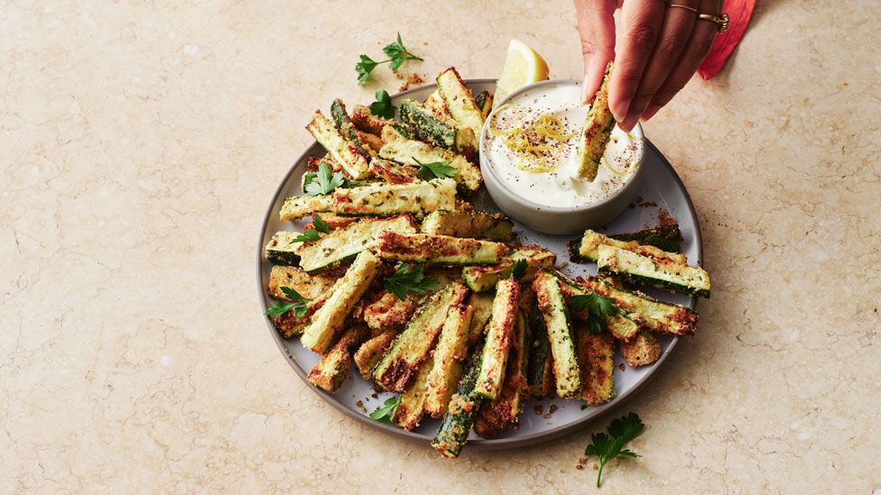 Air-fryer zucchini chips