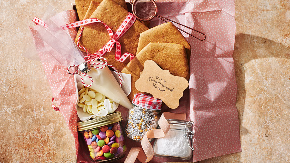 Gingerbread house kit