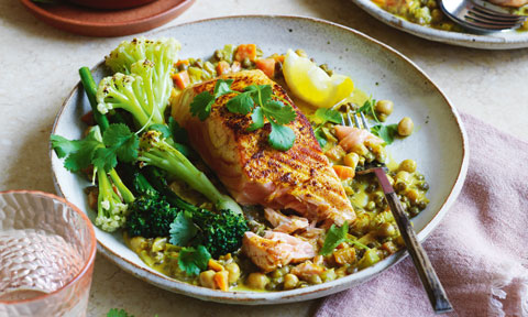 Spiced salmon with quick dhal