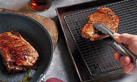 Resting steak
