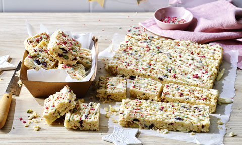 White Christmas crackles