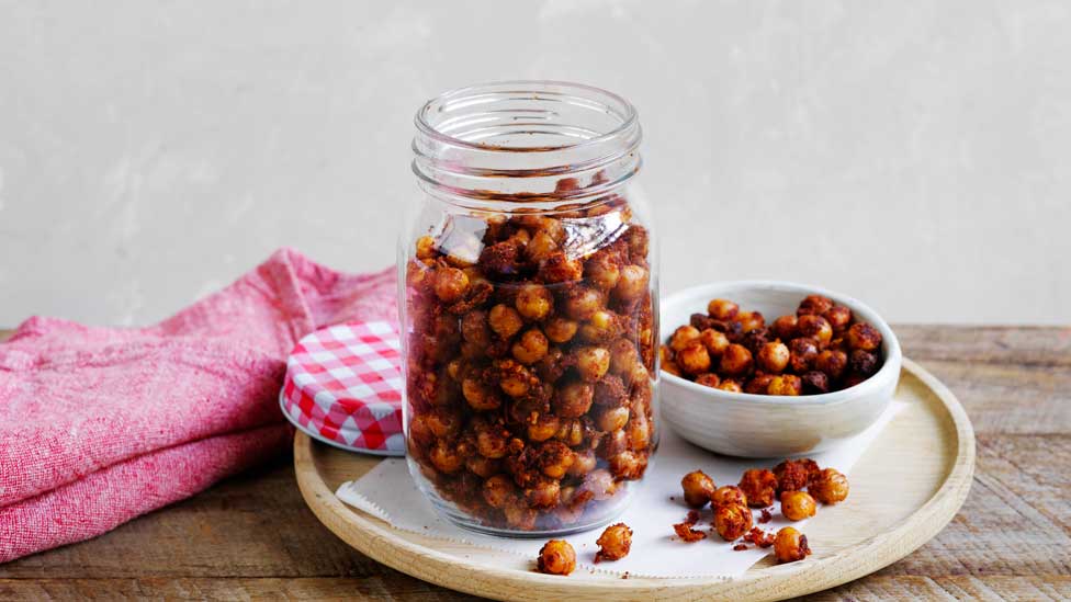 air-fried spicy roasted chickpeas