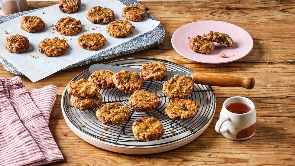 Banana and peanut butter protein cookies