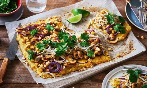 Healthy cauliflower curried tofu pizza