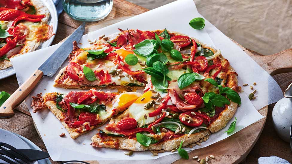 Healthy better-for-you ham and egg pizza