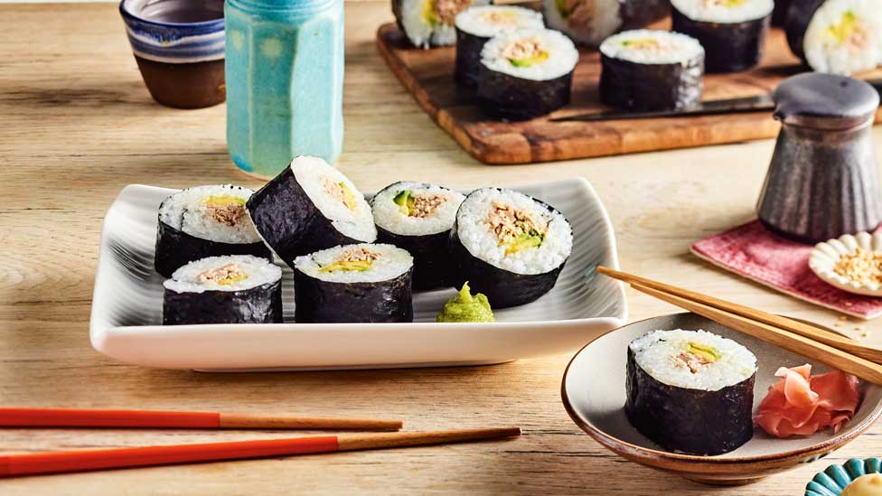 tuna and avocado sushi