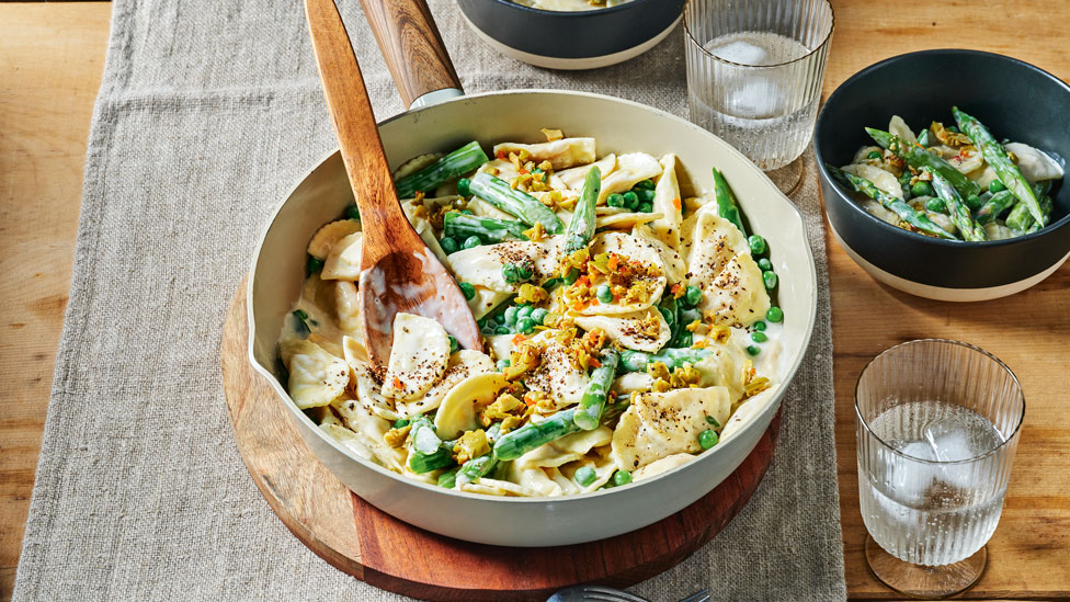 Creamy primavera pasta