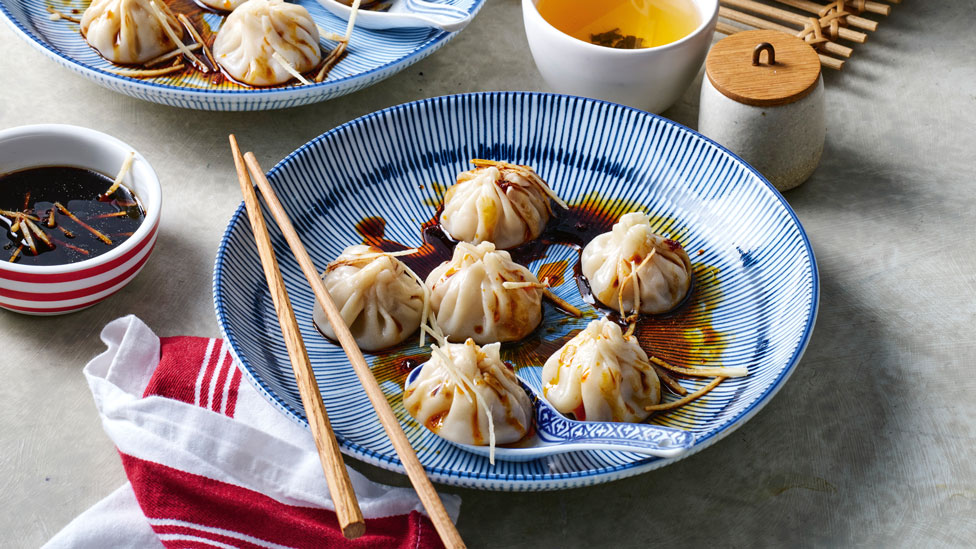 Prawn and pork soup dumplings 