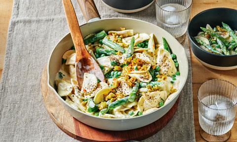 Creamy primavera pasta