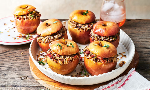 Savoury baked apples with maple-bacon rice