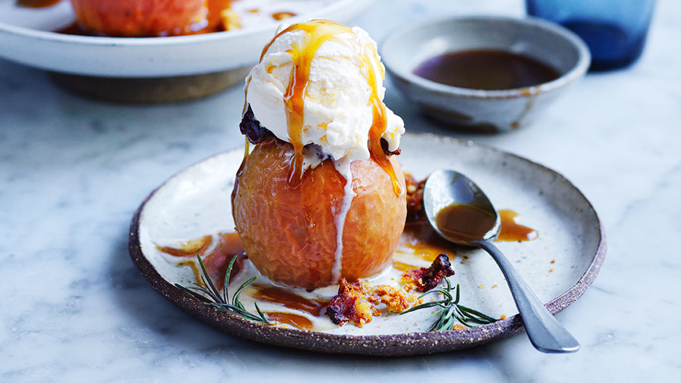  Baked apples topped with a cinnamon ice cream ball