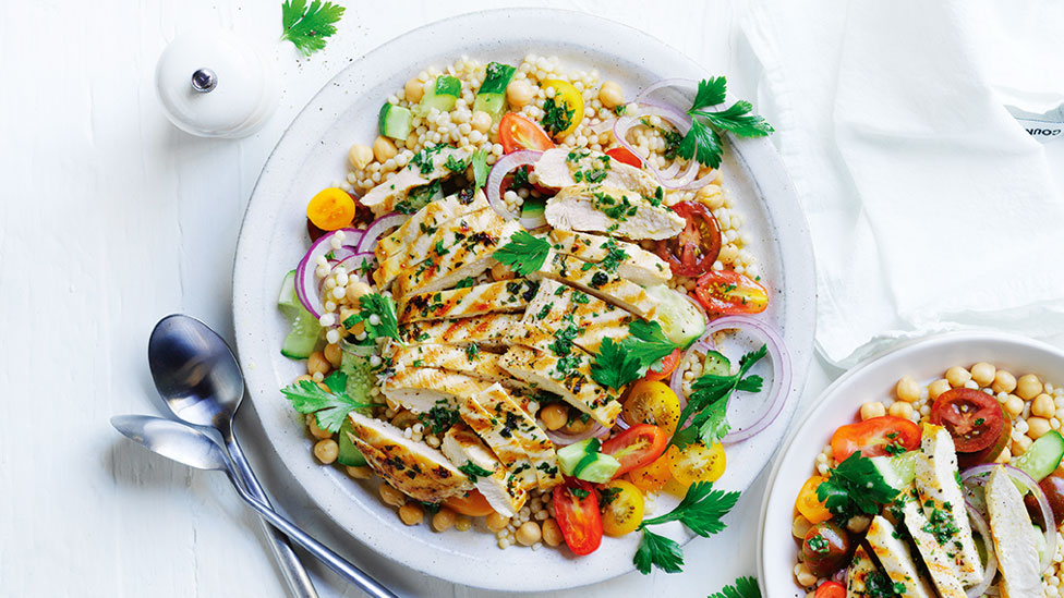 Couscous and chickpea salad with chicken