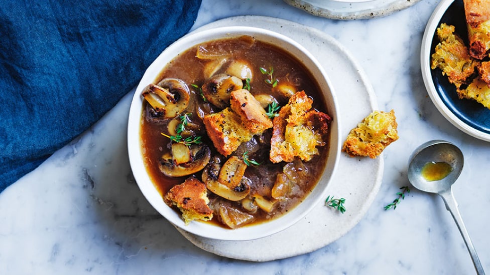 Curtis Stone's mushroom and onion soup
