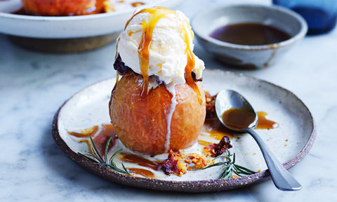  Baked apples topped with a cinnamon ice cream ball