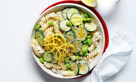 Creamy zucchini and edamame pasta