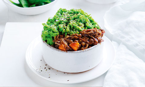 Easy beef pot pies with mashed pea mixture
