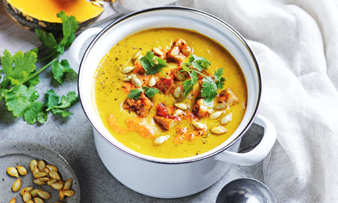 Pumpkin soup with red pesto and chilli tofu