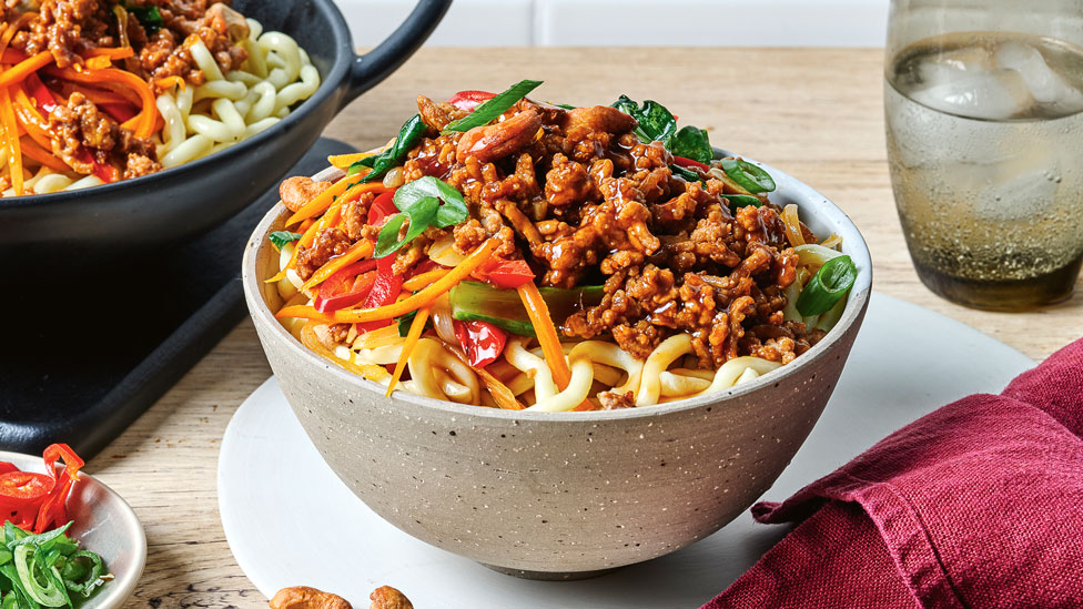 Pork and cashew noodle stirfry