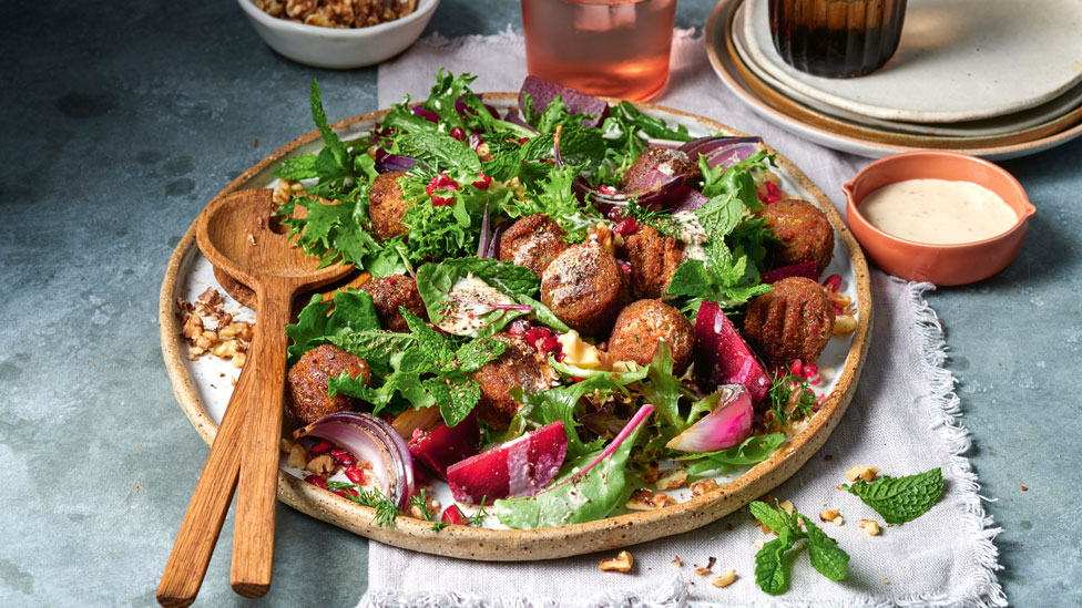 Crunchy falafel and beetroot salad with spiced tahini