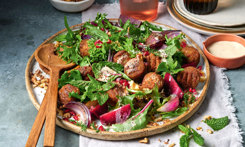 Crunchy falafel and beetroot salad with spiced tahini