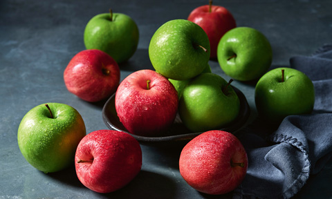 Green and red apples